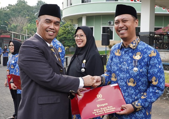 Muhammad Aswad pimpin upacara HUT ke-80 peringatanDetik-Detik Proklamasi Kemerdekaan RI di Kampus Pusjar SKMP LAN, Jalan Raya Baruga