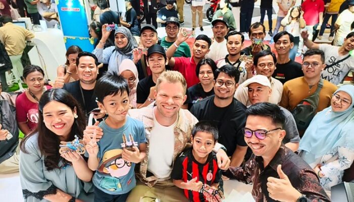 FIFGROUP Dukung Kristian Jelajahi Nusantara