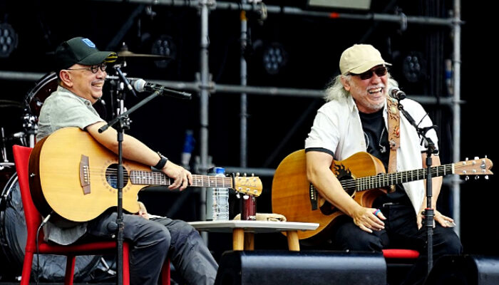 Iwan Fals dan Ebiet G. Ade Berudet Lagi, Merilis Lagu Ibu
