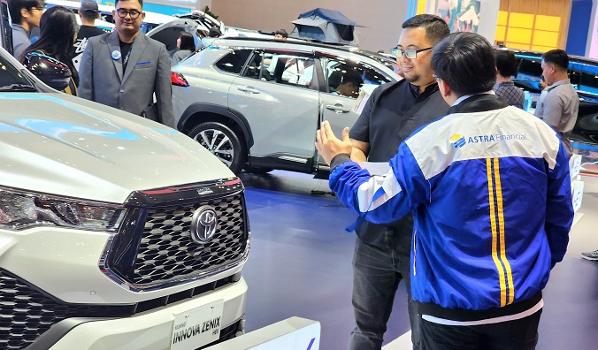 Mobil Hybrid Dominasi Pembiayaan Astra Financial di GIIAS Surabaya. Kendaraan elektrifikasi (xEV) menjadi sorotan bagi pasar otomotif nasional
