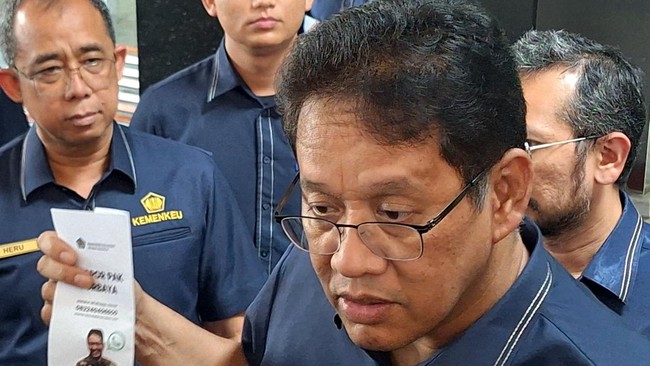 Menteri Keuangan Purbaya ungkap bakal ada penangkapan besar-besaran mafia dalam waktu dekat. Nama-nama mereka sudah ada di kantong