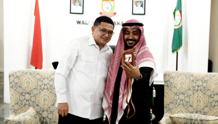 Ummul Qura Mekkah ke Pemkot Makassar, Simak Tawaran Kerja Samanya