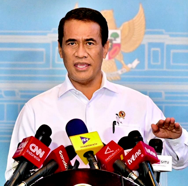 Mentan Pecat Staf yang Mengaku Dirjen untuk Memeras Petani dengan pungutan Rp 50 juta bahkan mencapai Rp 600 juta