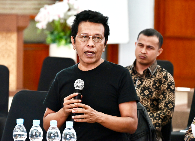 Kawasan Hutan Tumpang Tindih, BAM DPR Minta Hentikan Kriminalisasi Masyarakat dalam dialog dengan Wakil Ketua BAM DPR Adian Napitupulu