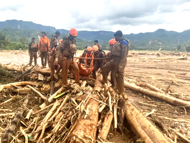 174 Orang Meninggal, Bencana di Sumatera, berdasarkan laporan Badan Nasional Penanggulangan Bencana (BNPB)