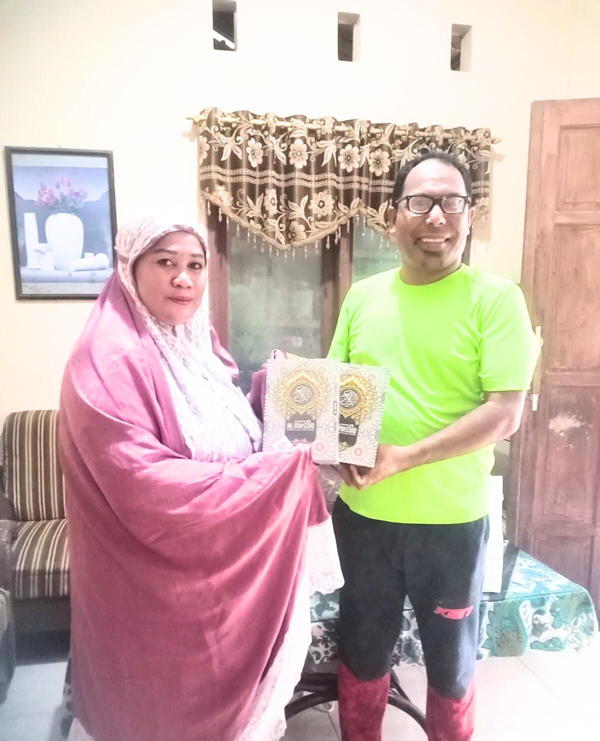 Menerima Donasi Alquran