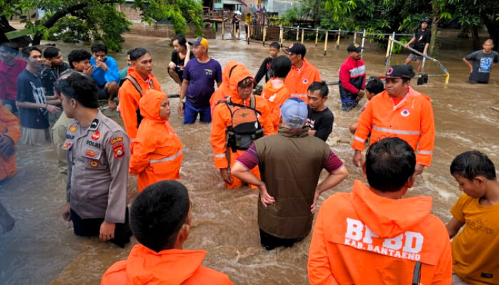 500-an KK Terdampak Banjir di Bantaeng