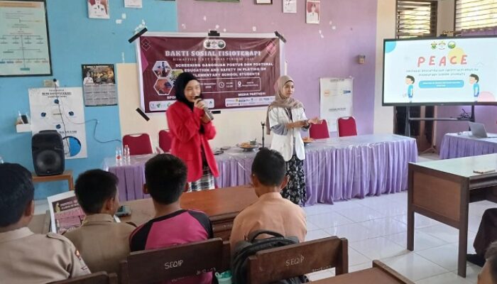 Himafisio Unhas Bakti Sosial Di SDN 84 Mangarabombang Sinjai Timur