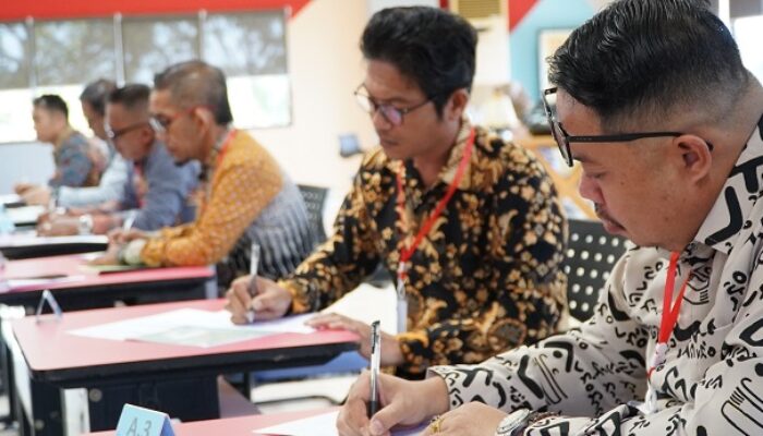 Pemkab Mamuju Bertekad Perbaiki Kualitas Pelayanan Publik