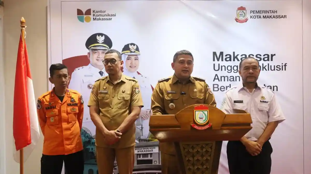 Menyusul rilis peringatan dini BMKG Wilayah IV, Wali Kota Munafri Arifuddin menetapkan status Makassar siaga cuaca esktrem