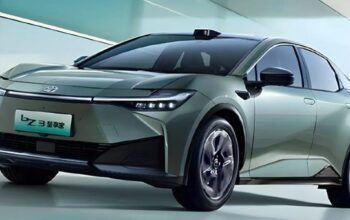 Sedan Listrik Toyota Meluncur Di Cina
