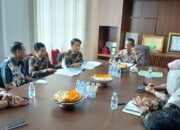 Sekda Sinjai Pimpin Rapat Permintaan Rekomendasi Gerai Toko Modern