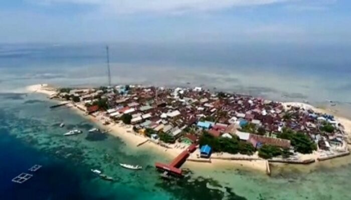 Warga Kepulauan Makassar Bisa Urus KTP di Barang Caddi dan Kodingareng