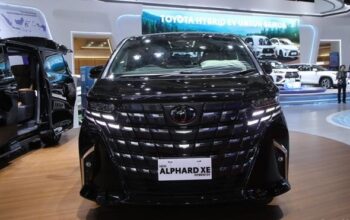 Toyota siapkan Alphard murah varian XE versi bensin maupun hybrid sebagai varian termurah di keluarga MPV premium tersebut.