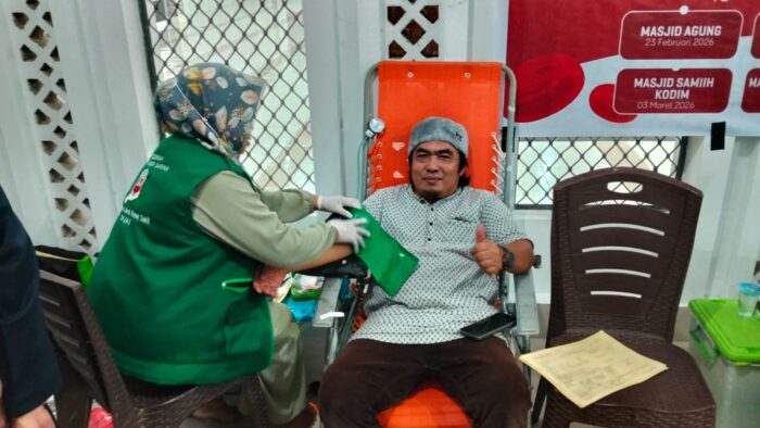 Amaliah UPTD RSUD Sinjai kumpulkan10 kantong darah di Masjid Jami Nailul Ma’ram, setelah salat Tarawih, Jumat, 25 Februari 2026