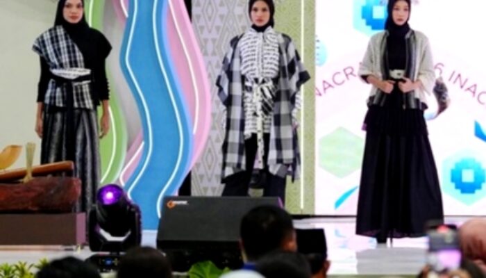 Desainer Sulsel Tampilkan Koleksi Nuansa Lontara di INACRAFT 2026