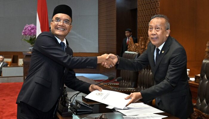 DPR Setujui 8 Calon Anggota Baznas dari Unsur Masyarakat