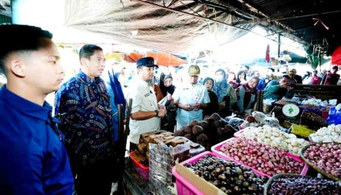 Gubernur Sidak Pasar, Klaim Harga Sembako Masih Stabil