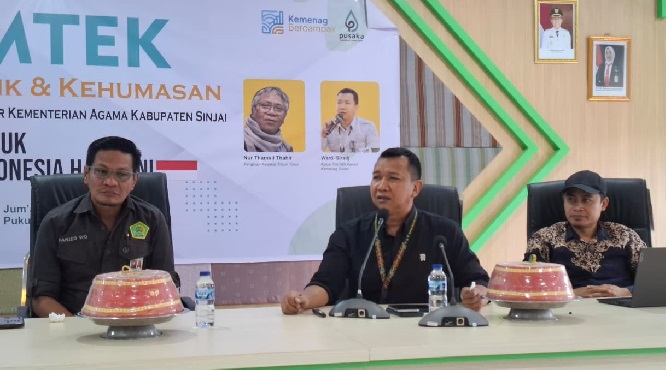 Kantor Kementerian Agama, Kemenag Sinjai Bimtek Jurnalis dan Kehumasan di Gedung PLHUT Kementerian Haji dan Umrah Sinjai.