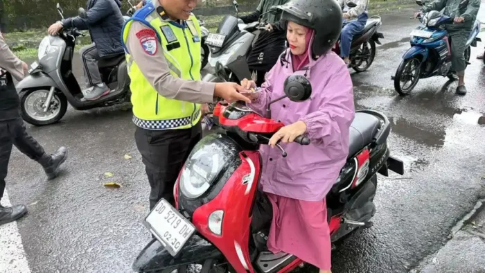 Selama delapan hari pelaksanaan Operasi Pallawa Maros jaring 169 pengendara. Dari jumlah tersebut, hanya 10 kena tilang