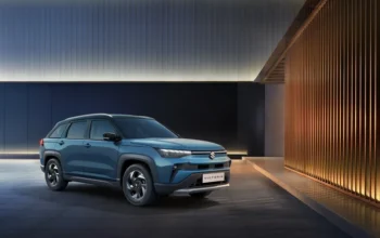 Konsumen serbu Suzuki Victoris. Dalam rentang waktu lima bulan setelah peluncuran, SUV ukuran menengah itu sudah terjual 50.000 unit.