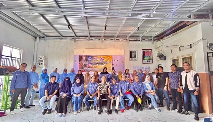 Mahasiswa Pascasarjana Manajamen UIT PKM Di Desa Sampulungan