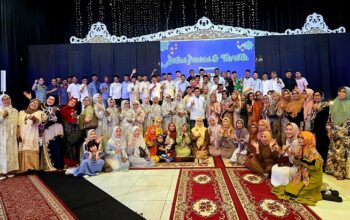 Alumni SMANSA 82 Makassar pererat silaturahmi lewat sedekah dan doa, Senin (9/3/2026) di Gedung Baruga Siamaseang, Universitas Islam Makassar