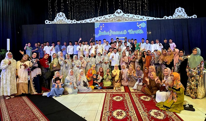 Alumni SMANSA 82 Makassar pererat silaturahmi lewat sedekah dan doa, Senin (9/3/2026) di Gedung Baruga Siamaseang, Universitas Islam Makassar