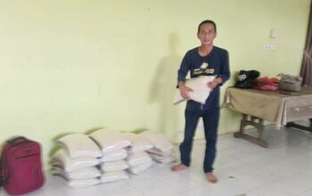 Pasukan Amal Sholeh atau Paskas Sinjai peduli santri dan penghafal Alquran melalui Gerakan Infaq Beras (GIB),di sejumlah pondok pesantren