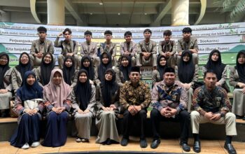 Untuk menumbuhkan jiwa wirausaha, OSIS/ MPK Arthava Athirah Study Tour Entrepreneurship ke ITB (Institut Teknologi Bisnis) Kalla
