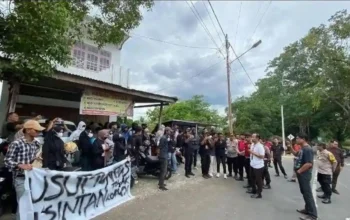 Polres Soppeng tangani dugaan pungli bantuan Alsintan (alat mesin pertanian) di salah satu kabupaten penghasil beras tersebut.