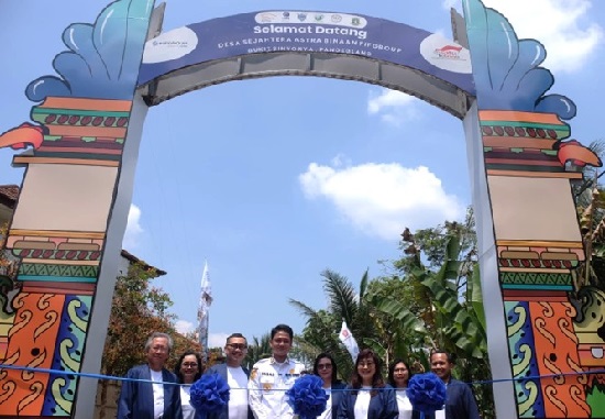 FIFGROUP wujudkan Desa Sejahtera dan Sekolah Lebih Layak di Bukit Sinyonya, Pandeglang, sesuai komitmen menjalankan bisnis berkelanjutan