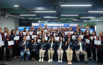 PT Federal International Finance atau FIFGROUP kukuhkan 37 guru terbaik sebagai Duta MENYALA dalam ajang Teacher Summit 2026