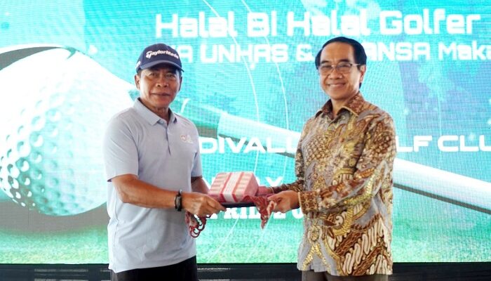 Gubernur Kaltara Serahkan Bantuan Dana Abadi Kepada Rektor Unhas