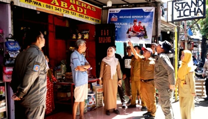 Lagi, Pemkot Makassar Tertibkan 27 Lapak Pedagang di Trotoar dan Drainase