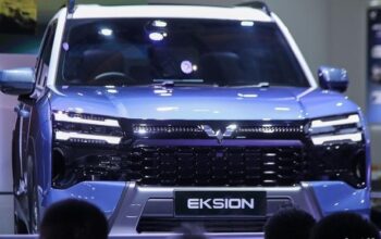 Wuling bocorkan Eksion sebagai calon mobil terbarunya, Februari lalu. Kini, SUV 7-seater itu siap masuk pasar Indonesia