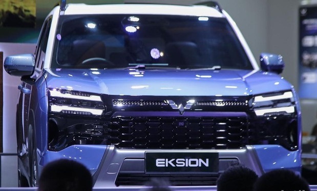 Wuling bocorkan Eksion sebagai calon mobil terbarunya, Februari lalu. Kini, SUV 7-seater itu siap masuk pasar Indonesia