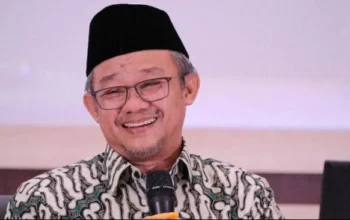 Menteri Pendidikan Dasar dan Menengah Abdul Mu'ti mengatakan, pelajaran Bahasa Inggris akan jadi mapel wajib bagi murid SD mulai tahun ajaran 2027.