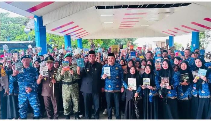 Bupati Maros Wajibkan ASN Donasi Buku