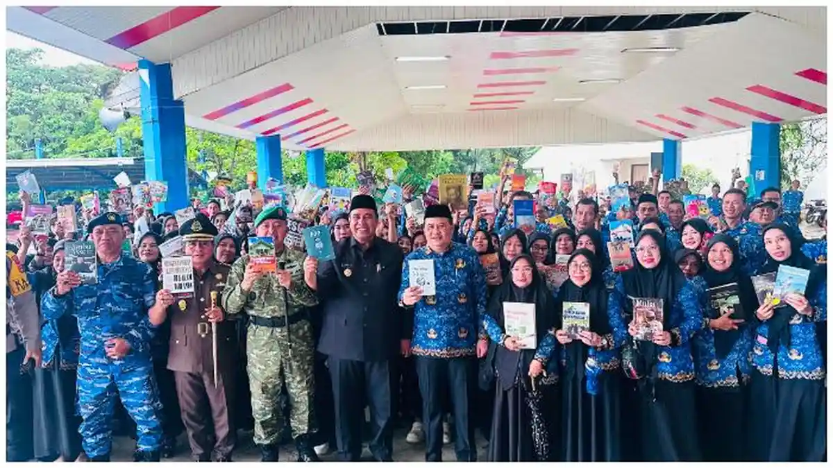 Memperingati Hari Buku Nasional, Bupati Maros, Chaidir Syam, wajibkan ASN lingkup Pemkab Maros donasikan buku