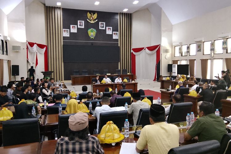 Dewan Perwakilan Rakyat Daerah Gowa memastikan melakukan pemanggilan tertulis kepada Bupati Gowa, Husniah Talenrang, Selasa (19/5/2026)