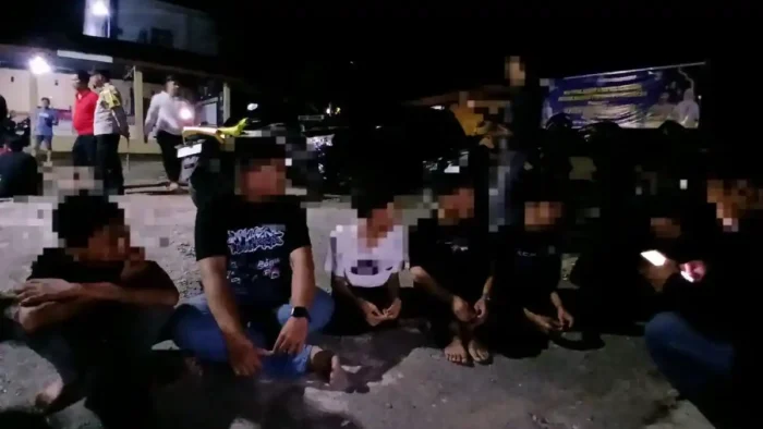 Tim gabungan Polsek Mandai bersama Satreskrim Polres Maros amankan puluhan remaja yang diduga komplotan geng motor yang ancam polisi