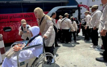 13.171‬ Jemaah Haji Menjalani Perawatan, 10 Orang Wafat ada yang menjalani rawat jalan. ada yang dirujuk ke klinik dan rumah sakit