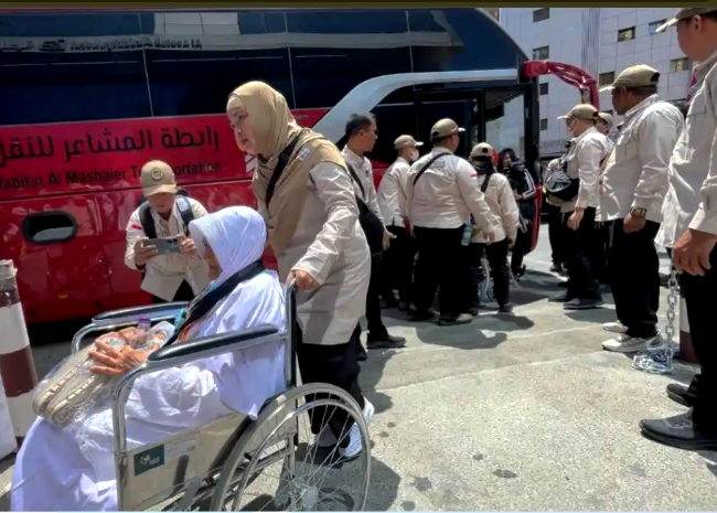 13.171‬ Jemaah Haji Menjalani Perawatan, 10 Orang Wafat ada yang menjalani rawat jalan. ada yang dirujuk ke klinik dan rumah sakit