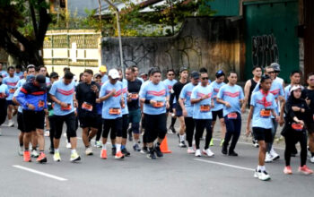 Wali Kota Makassar Lepas MHM 2026 dengan Inovasi Baru Wali Kota Makassar, Munafri Arifuddin melepas event Makassar Helf Marathon (MHM) 2026