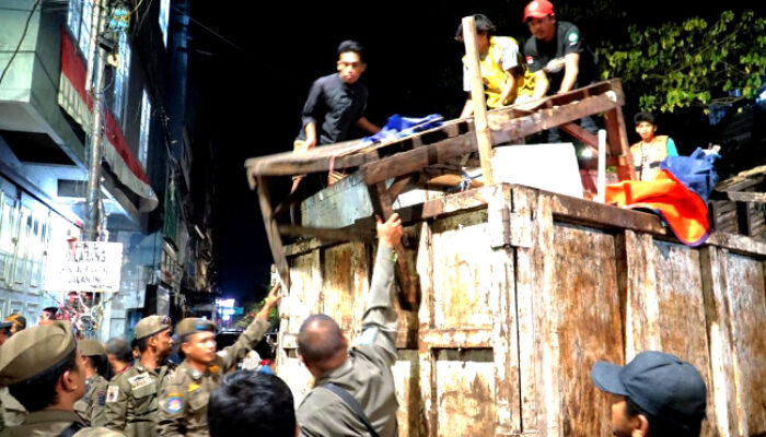 Pemkot Makassar Akhirnya Menertibkan Pasar Kalimbu