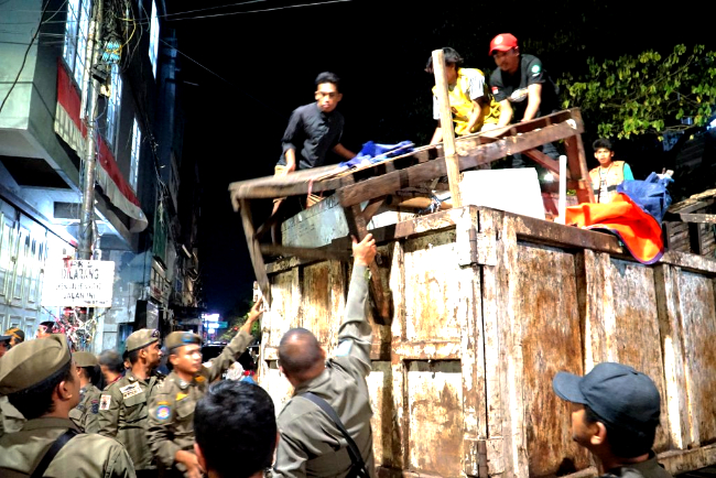 Akhirnya Pemkot Makassar Menertibkan Pasar Kalimbu, Pemkot Makassar merelokasi ke Terminal Malengkera di Tamalate