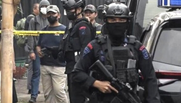 Densus Tangkap 8 Terduga Teroris di Sulteng