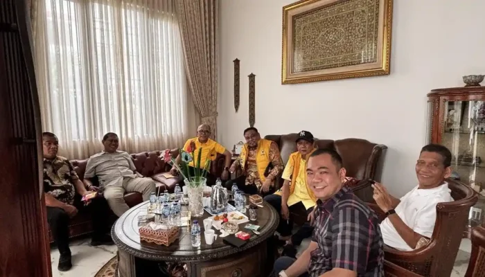 IAS Kumpulkan Ketua DPD Golkar Sulsel