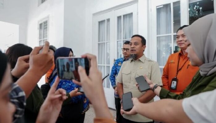 Gubernur Andi Sudirman Akan Susun Mekanisme Pengisian 326 Jabatan Kepsek